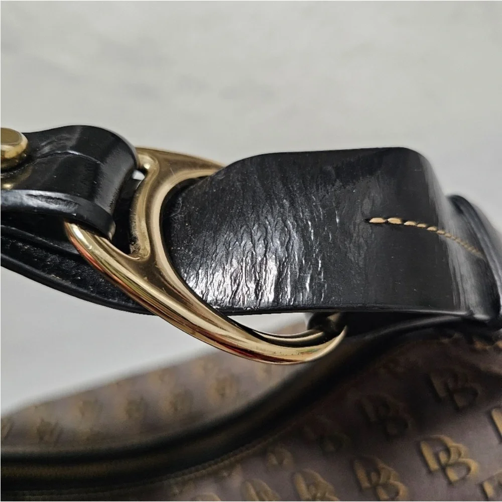 Dooney & Bourke Nikki Shadow Signature Logo Canvas Shoulder bag